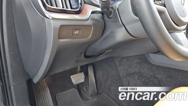 Volvo S60 (III) B5 Ultimate Bright 2023 — фото 20