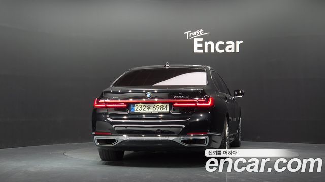 BMW 7 Series (G11) 730Ld xDrive Design Pure Excellence 2022 — фото 4