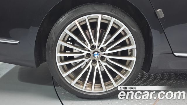 BMW 7 Series (G11) 730Ld xDrive Design Pure Excellence 2022 — фото 5