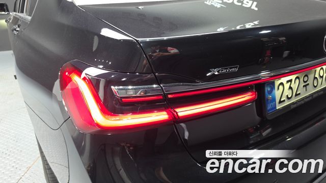 BMW 7 Series (G11) 730Ld xDrive Design Pure Excellence 2022 — фото 23