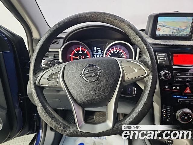 KG Mobility (SsangYong) Tivoli Diesel TX 2WD 2016 — фото 9