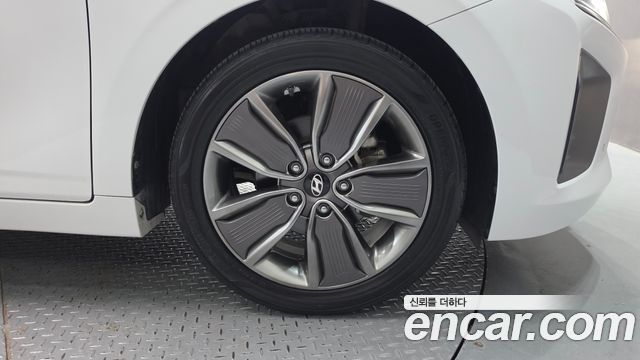 Hyundai Ioniq Hybrid N Plus 2016 — фото 21