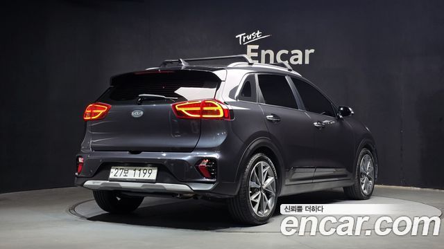 Kia Niro 1.6 HEV Noblesse Special 2020 — фото 2