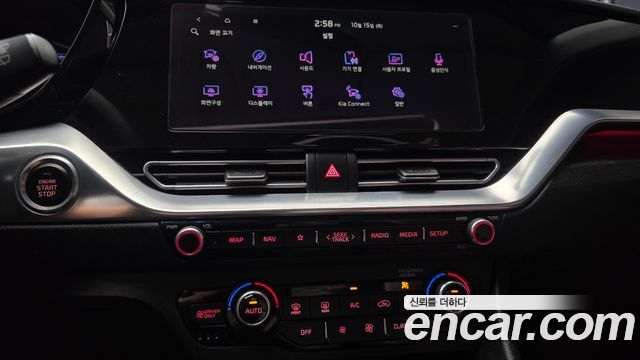 Kia Niro 1.6 HEV Noblesse Special 2020 — фото 14
