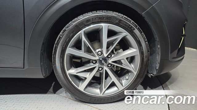 Kia Niro 1.6 HEV Noblesse Special 2020 — фото 21