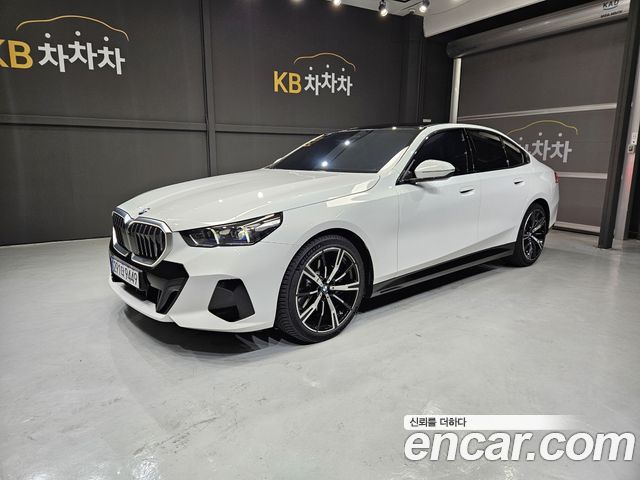 BMW 5 Series (G60) 530i xDrive M Sport