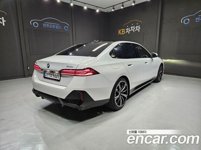 BMW 5 Series (G60) 530i xDrive M Sport 2026 — фото 2
