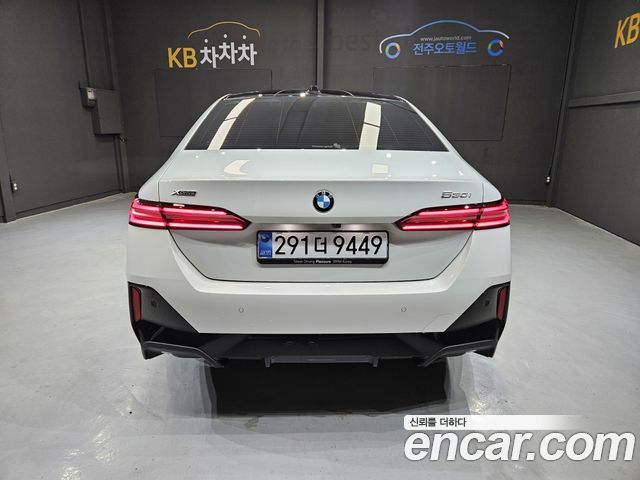 BMW 5 Series (G60) 530i xDrive M Sport 2026 — фото 4