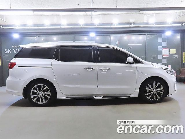 Kia Carnival Gasoline 9-Seater Noblesse 2019 — фото 3