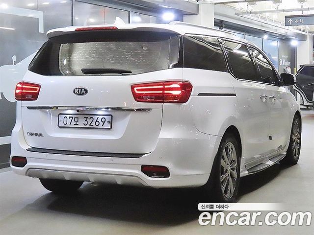 Kia Carnival Gasoline 9-Seater Noblesse 2019 — фото 4