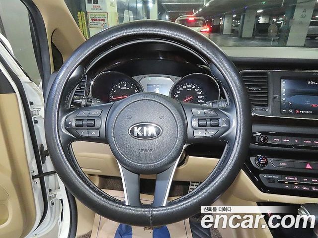 Kia Carnival Gasoline 9-Seater Noblesse 2019 — фото 8