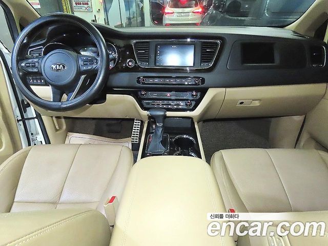 Kia Carnival Gasoline 9-Seater Noblesse 2019 — фото 10
