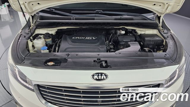 Kia Carnival 9-seater Hi-Limousine Noblesse 2016 — фото 6