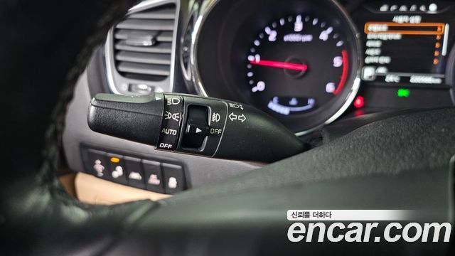 Kia Carnival 9-seater Hi-Limousine Noblesse 2016 — фото 27