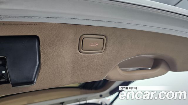 Kia Carnival 9-seater Hi-Limousine Noblesse 2016 — фото 28