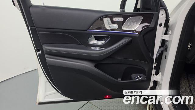 Mercedes-Benz GLE-Class (W167) GLE400d 4MATIC Coupe 2023 — фото 24