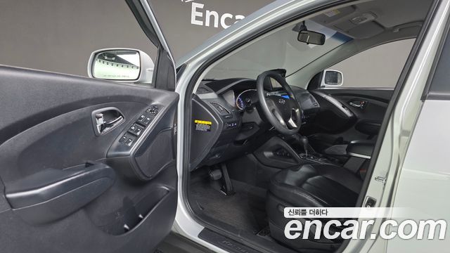 Hyundai Tucson ix Diesel 4WD X20 Luxury 2013 — фото 10
