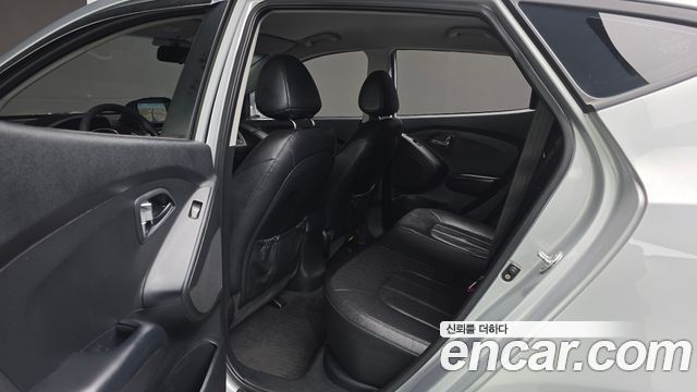 Hyundai Tucson ix Diesel 4WD X20 Luxury 2013 — фото 17