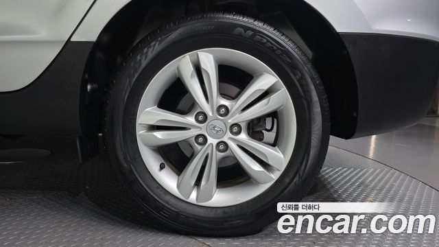 Hyundai Tucson ix Diesel 4WD X20 Luxury 2013 — фото 21