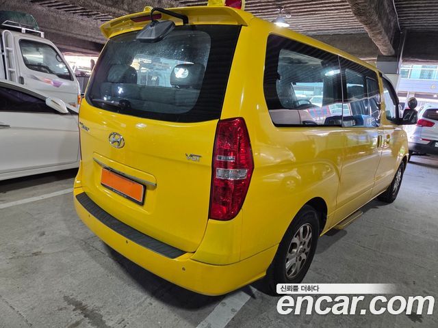 Hyundai Grand Starex 12-Seater Wagon CVX Deluxe 2015 — фото 6