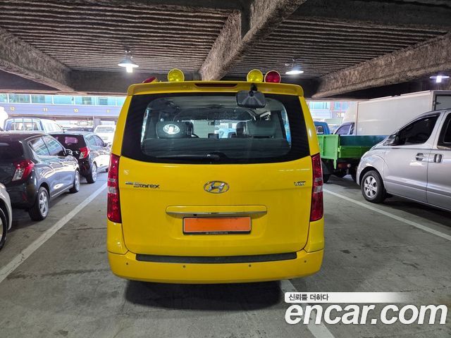 Hyundai Grand Starex 12-Seater Wagon CVX Deluxe 2015 — фото 7