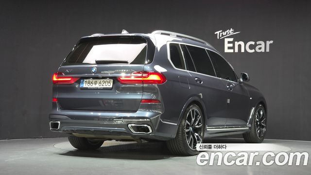 BMW X7 (G07) xDrive 40i M Sport 6STR 2022 — фото 2