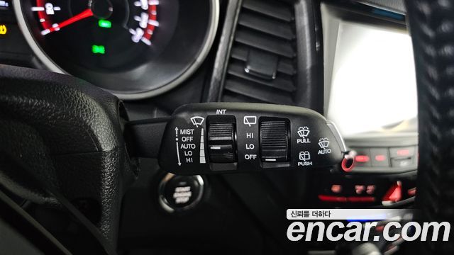 KG Mobility (SsangYong) Tivoli Air Diesel IX 2WD 2016 — фото 20