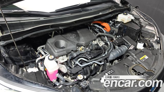 Toyota Sienna (IV) 2.5 Hybrid AWD 2022 — фото 6