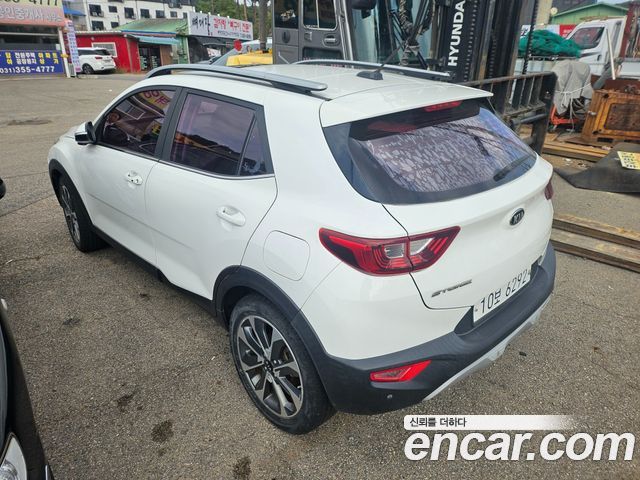Kia Stonic Diesel 1.6 Prestige 2018 — фото 4