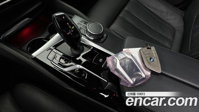 BMW 5 Series (G30) 520i M Sport 2023 — фото 9