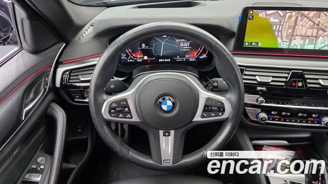 BMW 5 Series (G30) 520i M Sport 2023 — фото 13