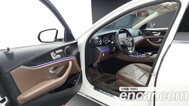 Mercedes-Benz E-Class (W213) E200 Avantgarde 2017 — фото 10