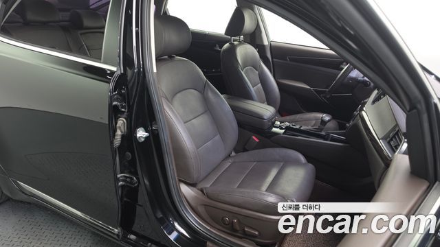 Kia K7 Hybrid Noblesse Special 2018 — фото 11