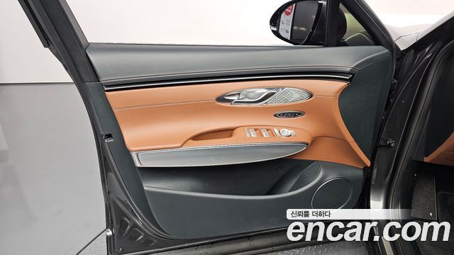 Genesis GV70 2.5T Gasoline AWD 2023 — фото 24