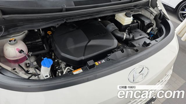 Hyundai Staria Cargo 5-Seater Smart 2023 — фото 6