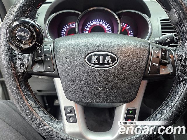 Kia Sorento R Diesel 2.0 2WD TLX Premium 2012 — фото 16