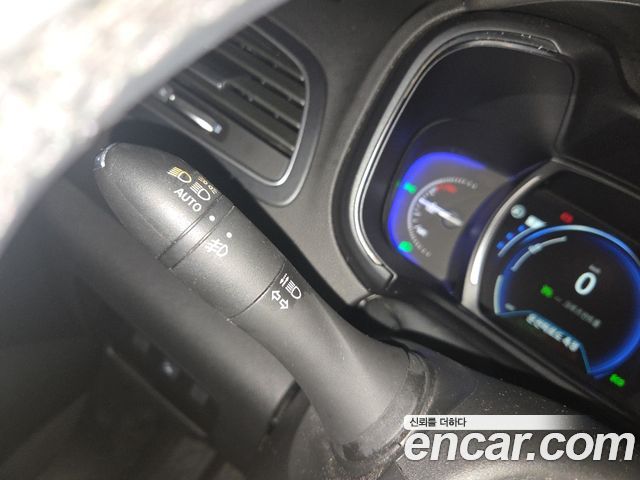Renault Korea QM6 Gasoline 2WD RE Signature 2019 — фото 10