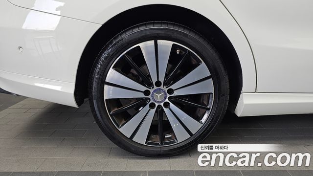 Mercedes-Benz CLA-Class (C117) CLA250 4MATIC 2017 — фото 5