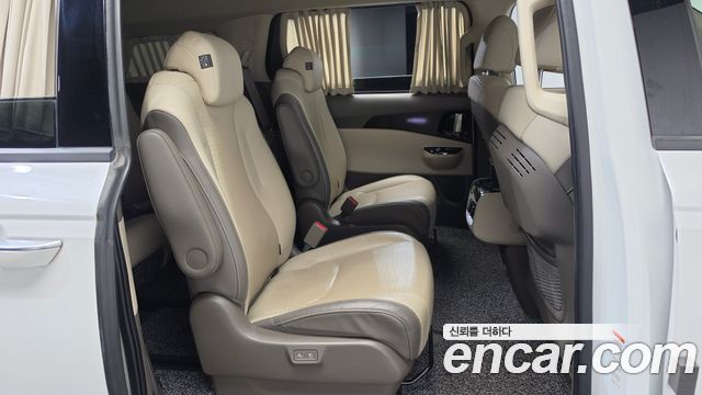 Kia Carnival (IV) Diesel 9-Seater Hi-Limousine Signature 2023 — фото 12
