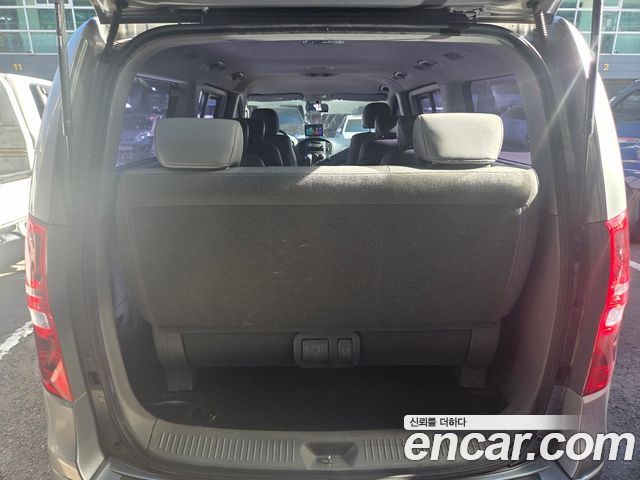 Hyundai Grand Starex 12-Seater Wagon CVX Deluxe 2015 — фото 19