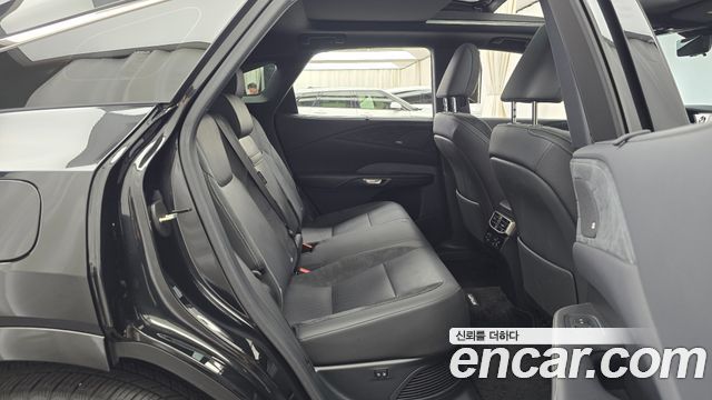 Lexus RX450h+ (V) Luxury 2024 — фото 11