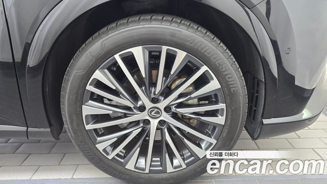 Lexus RX450h+ (V) Luxury 2024 — фото 21