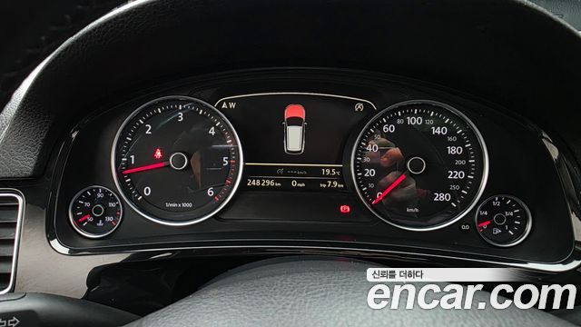 Volkswagen Touareg V6 3.0 TDI Bluemotion 7P5 2012 — фото 8