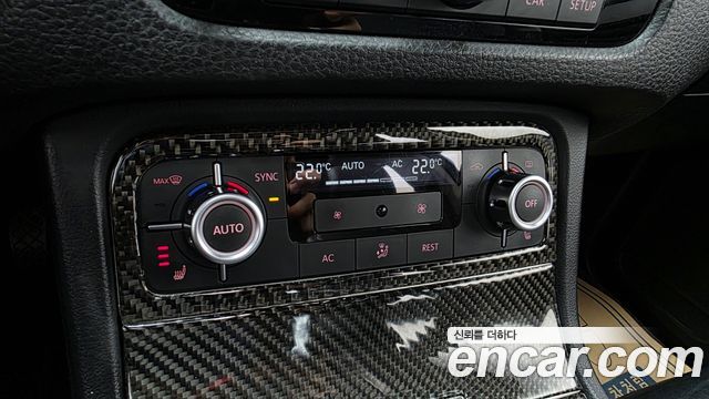 Volkswagen Touareg V6 3.0 TDI Bluemotion 7P5 2012 — фото 16