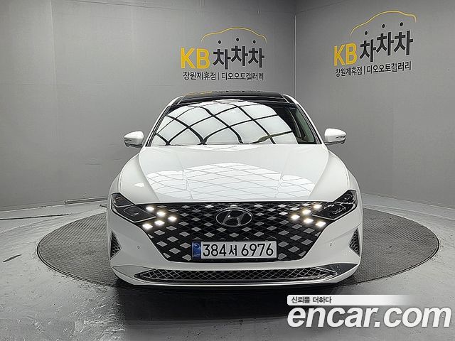 Hyundai Grandeur (IG) 2.5 Calligraphy 2022 — фото 2