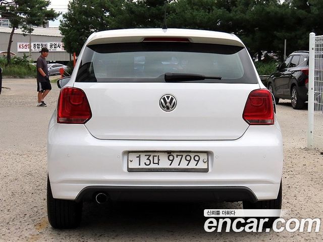 Volkswagen Polo 1.4 TDI R-Line 5th 2014 — фото 4