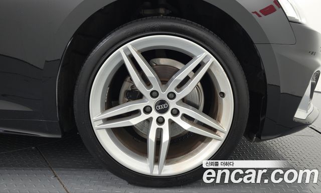 Audi A5 (F5) 40 TFSI Quattro Sportback 2023 — фото 21
