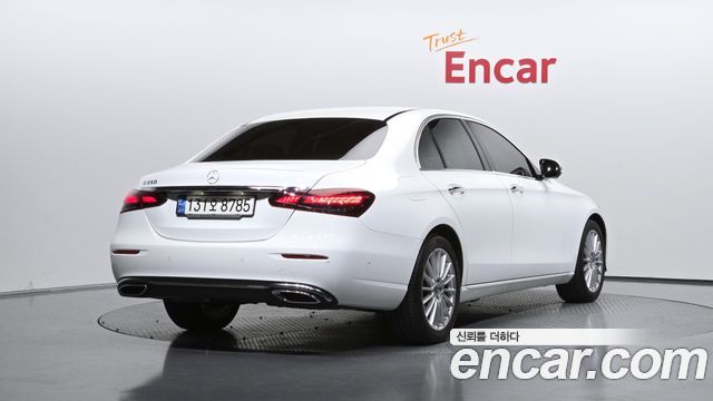 Mercedes-Benz E-Class (W213) E250 Exclusive 2022 — фото 2