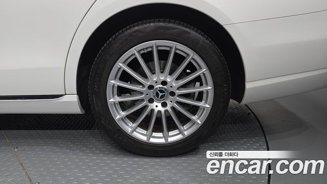 Mercedes-Benz E-Class (W213) E250 Exclusive 2022 — фото 21