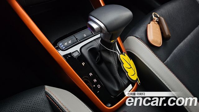 Kia Stonic 1.4 Prestige 2020 — фото 9